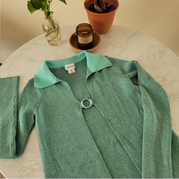 Find Me Now Marimba Knit Keyhole Cardi in Blue Noise Longsleeve - Picture 2 of 7